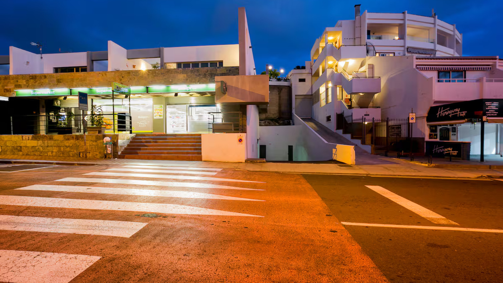 Villas con piscina y vistas al mar el sueno de las casas de lujo en Tenerife